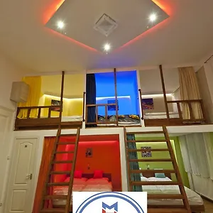 Bed & Breakfast Metropolis Boutique