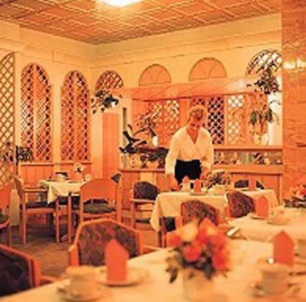 פרנקפורט Ambassador Hotel
